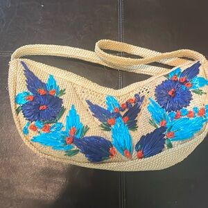 New straw shoulder bag from Jamaica